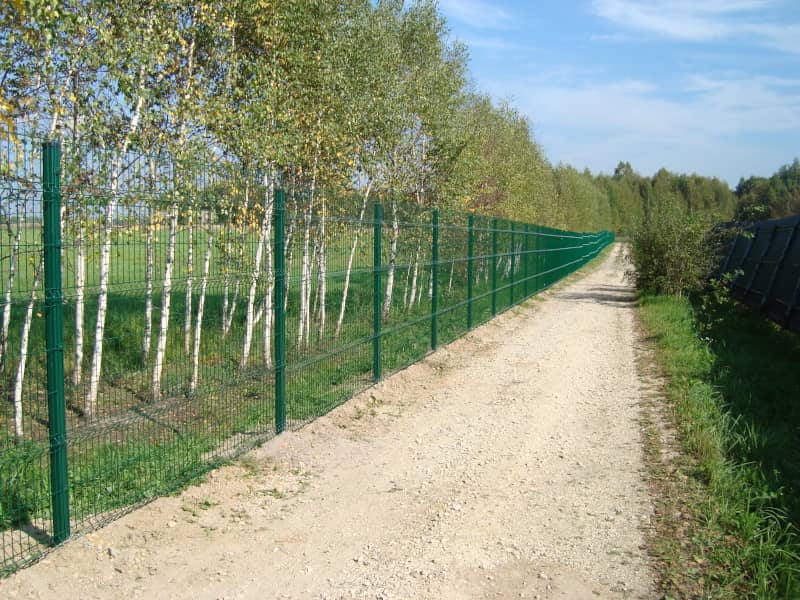 Сетчатый забор DoorHan в Тамбове с установкой