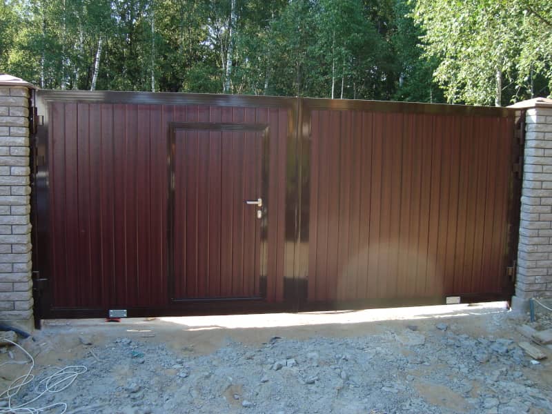 Уличные ворота DoorHan в Тамбове с установкой